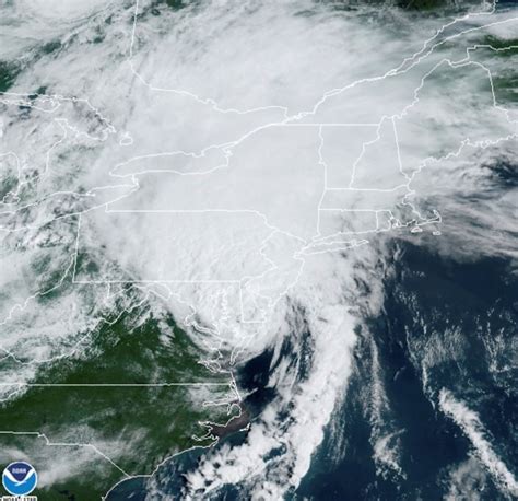 Hurricane Isaias Slams Florida Coast as Category 2 Storm Makes Landfall Near Destin