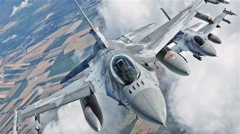 Poland’s F-16 Shortage Crisis: Only 40 Pilots for 47 Jets