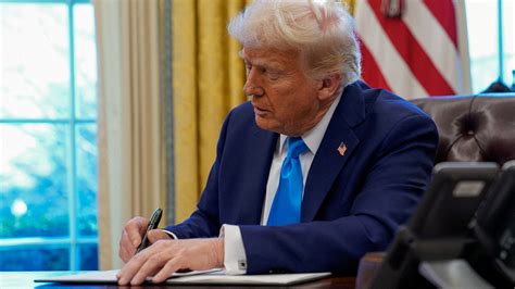 Washington Labels AI Developers ‘Political Liabilities’ Amid Growing Tensions Over Tech Risks